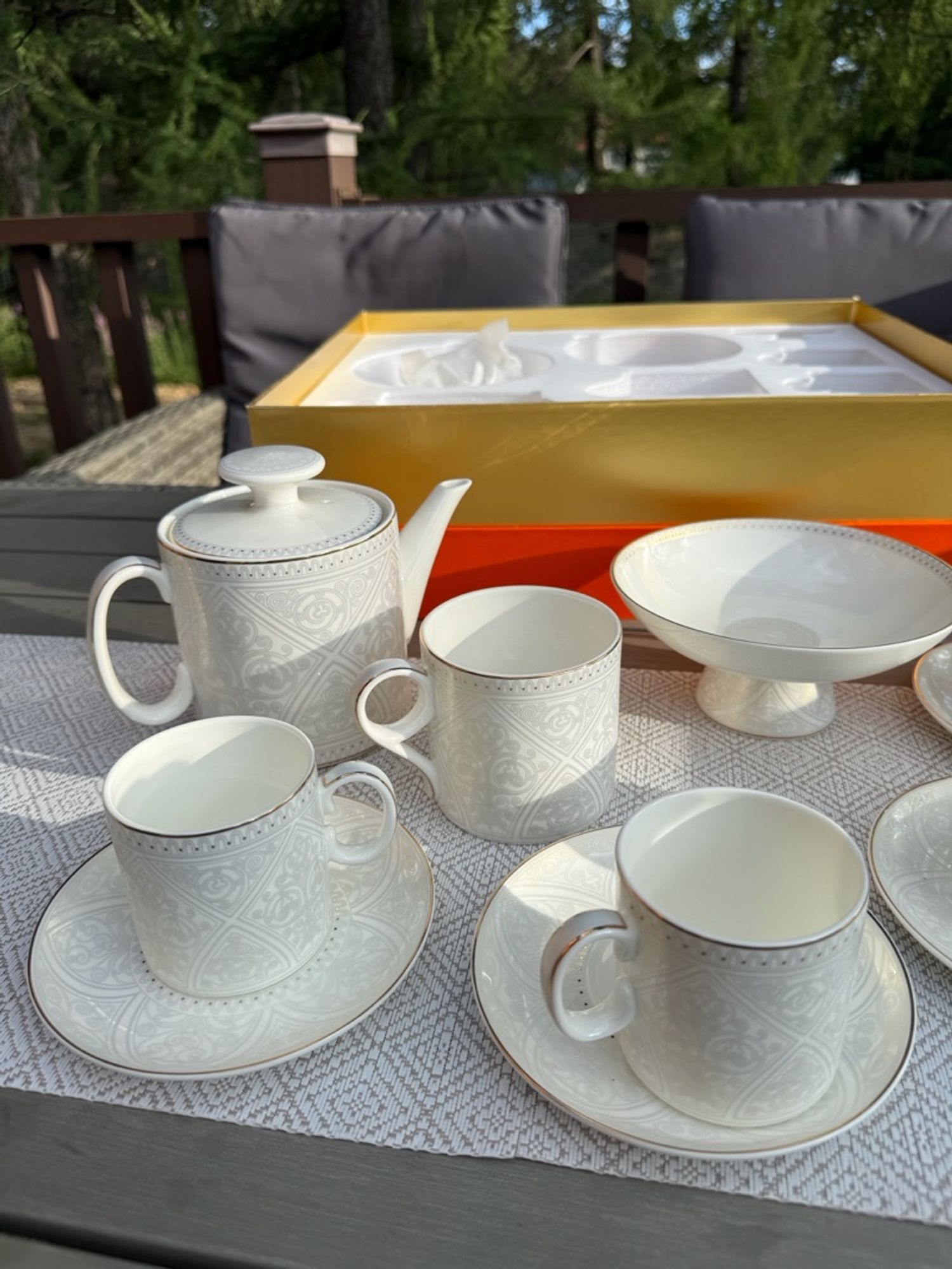  цагаан гангар шаазан цайны сэт 