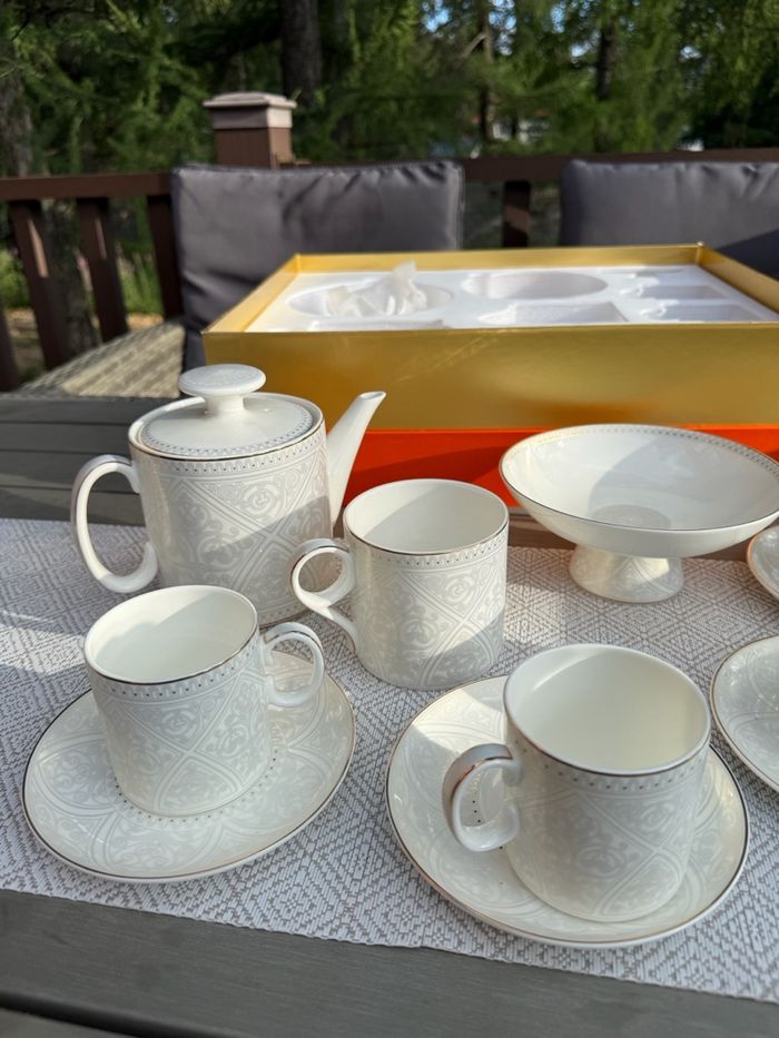  цагаан гангар шаазан цайны сэт 