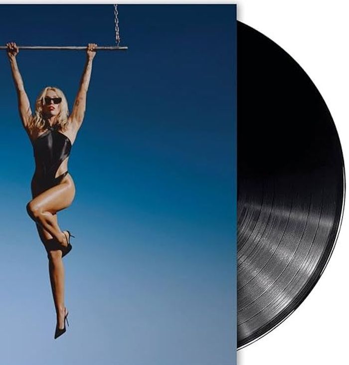 Miley Cyrus – Endless Summer Vacation