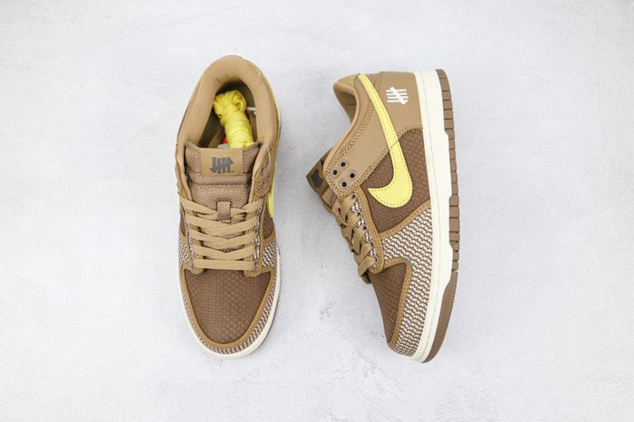 Nike Dunk Low SP Undefeated Canteen