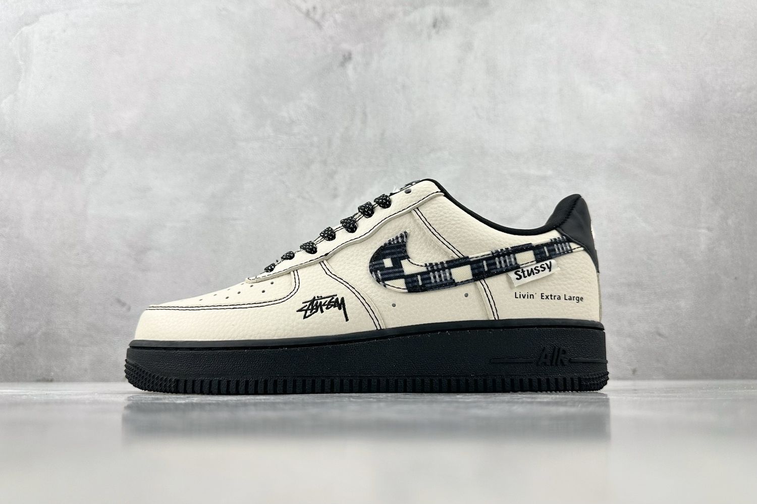 Nike Airforce 1 Low x Stussy 18