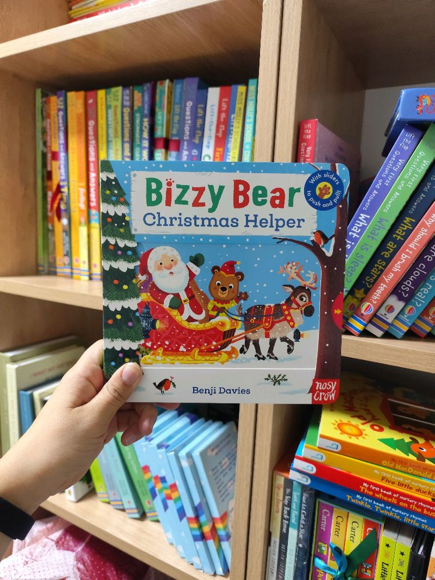 Bizzy bear-Christmas helper