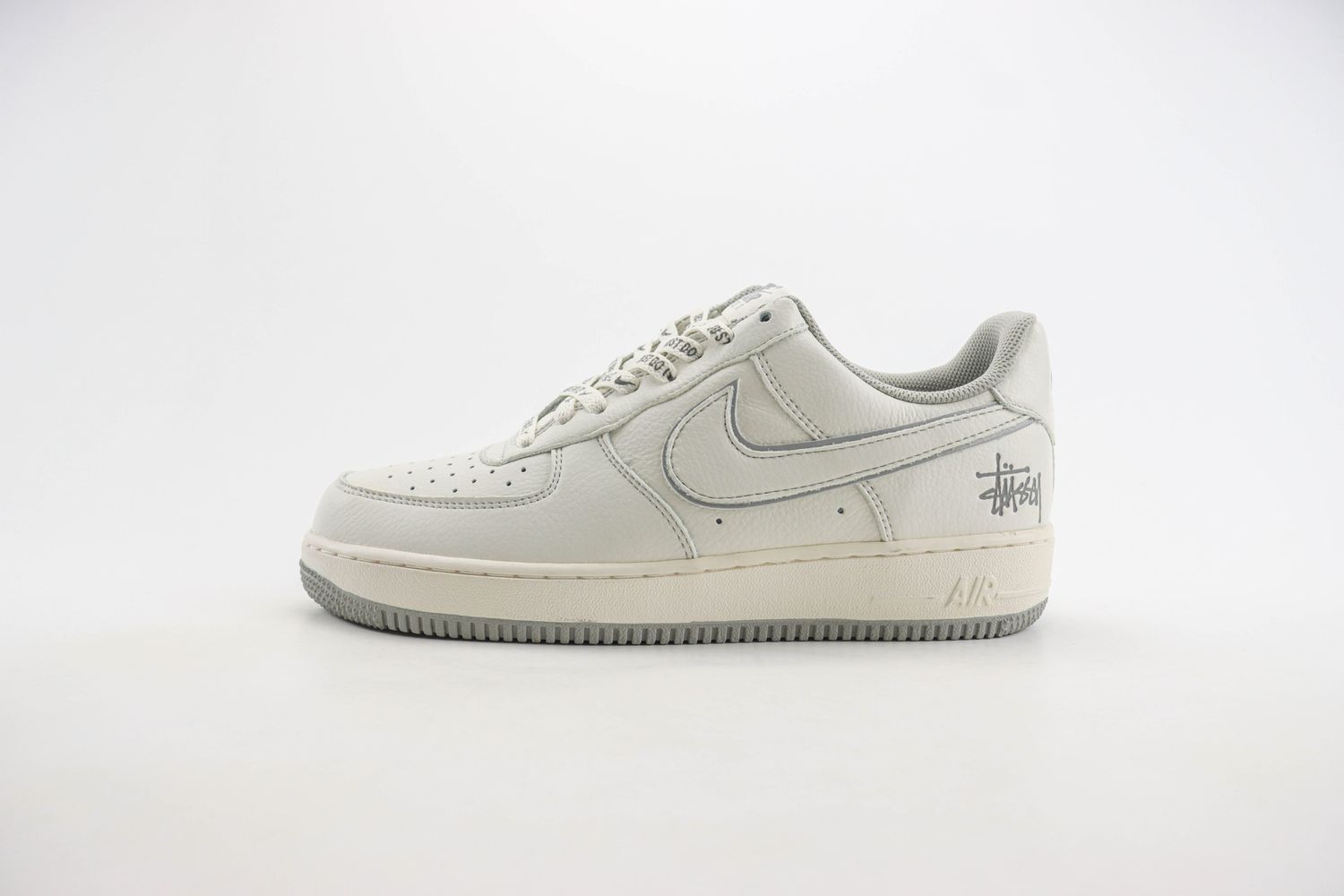 Nike Air Force 1 Low 239