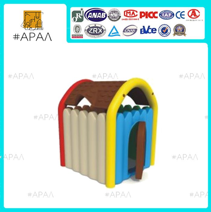 Хуванцар байшин