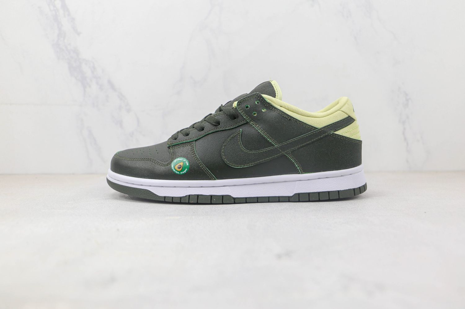 Nike SB Dunk Low "Avocado"