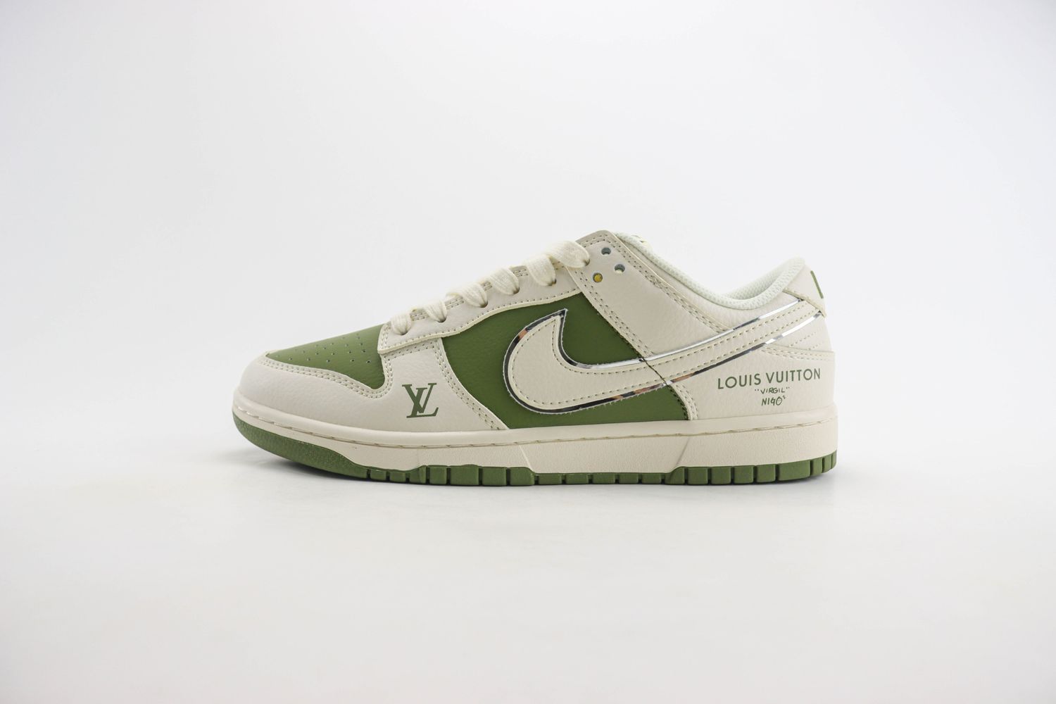 Nike SB Dunk Low x LV 46