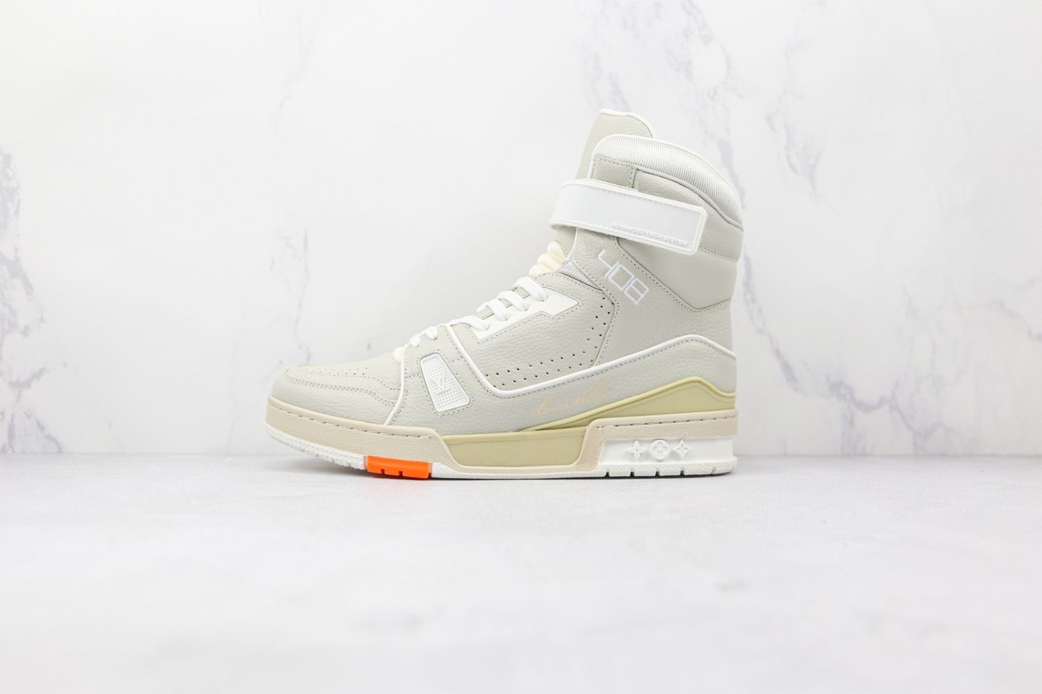 LOUIS VUITTON Trainer sneakers Leather High cut White 