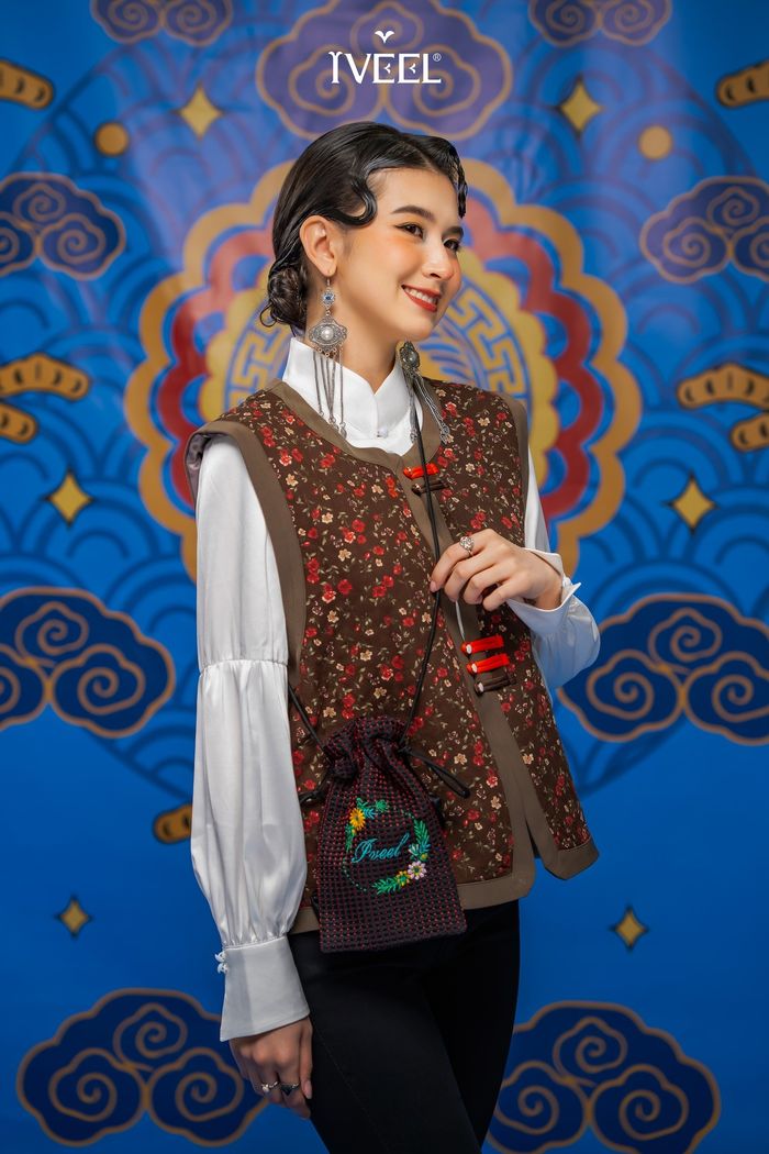 Өргөн оруулгатай задгай хантааз