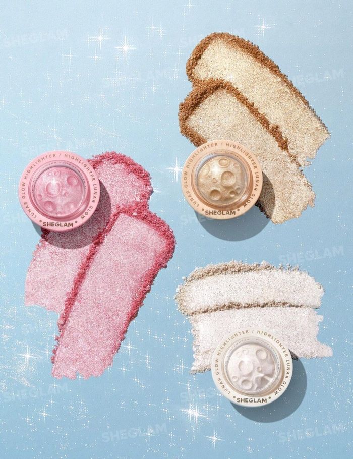 Lunar Glow Highlighter 