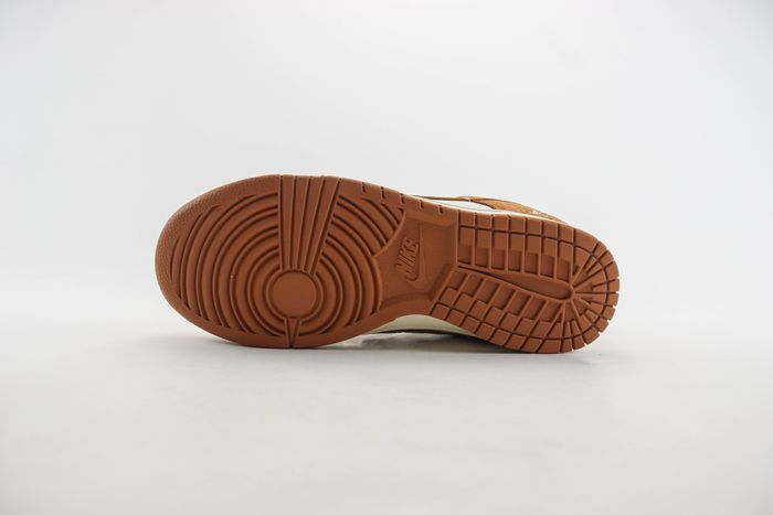 Nike SB Dunk Low x LV 49