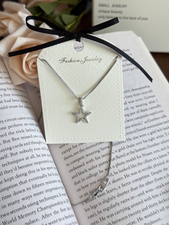 LUM SILVER NECKLACE