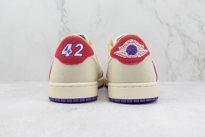 Travis Scott X Air Jordan 1 Low Og 17