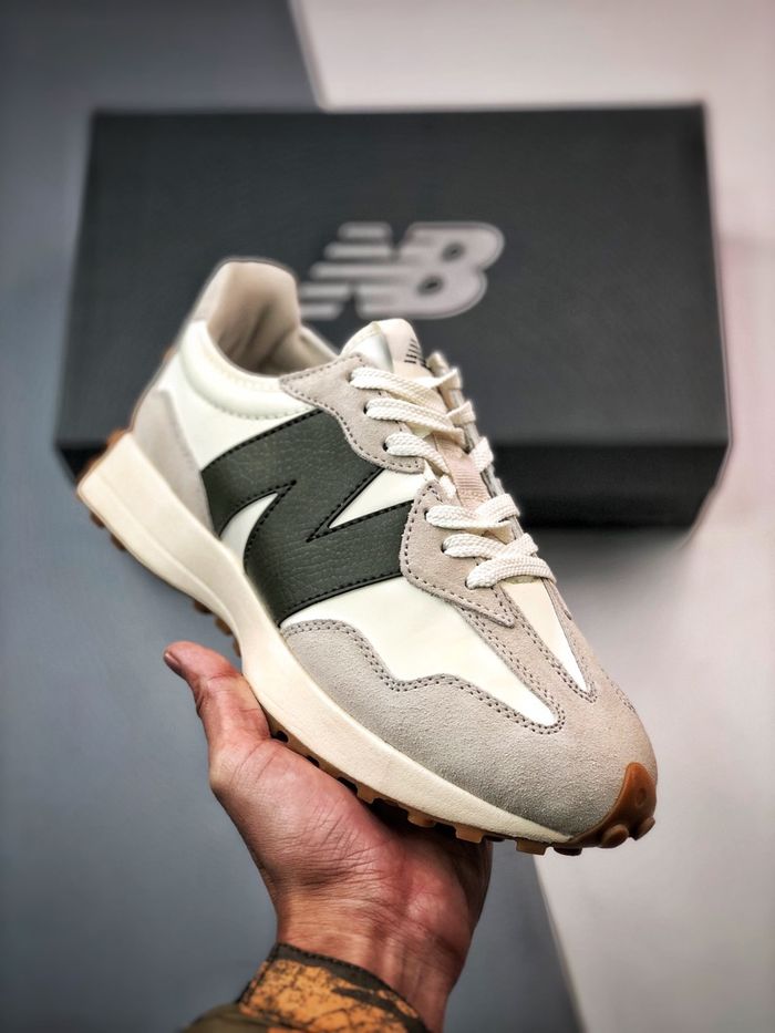 New Balance 327 “White & Green”