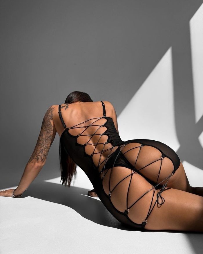 sexy 2hos ( beeliigui) 