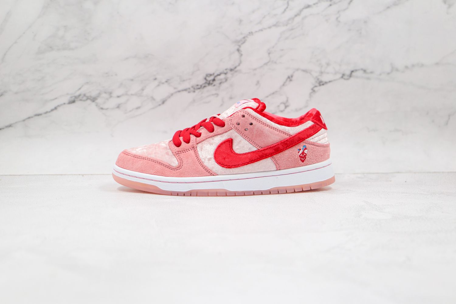 Nike SB Low Dunk Low x Strangelove