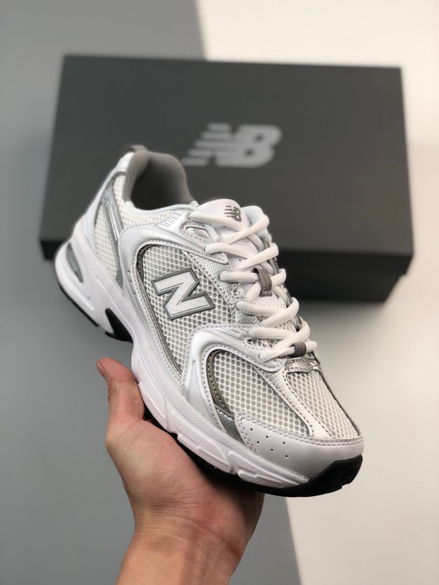 New Balance 530