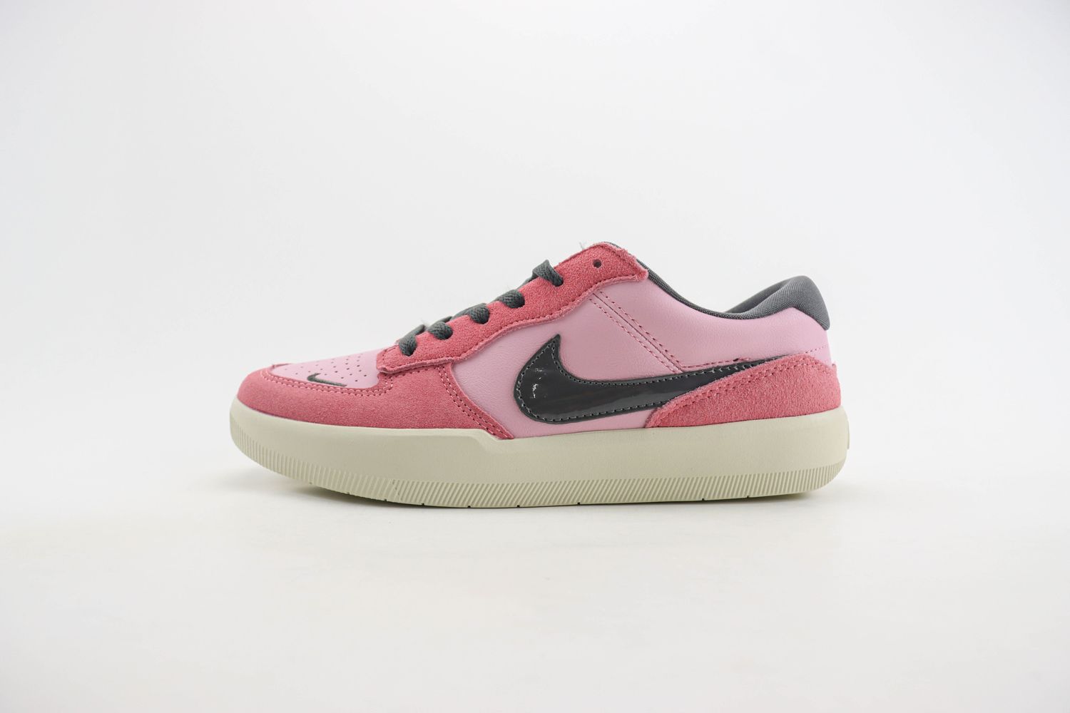 Nike SB Force 58 Low Barbie 