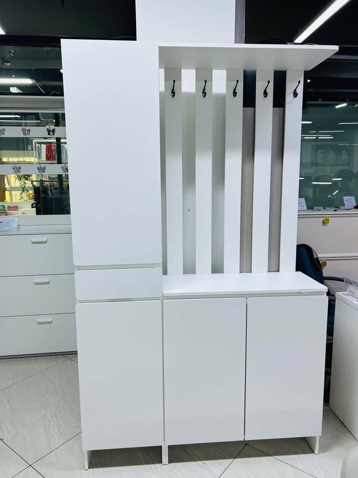 Үүдний шкаф 