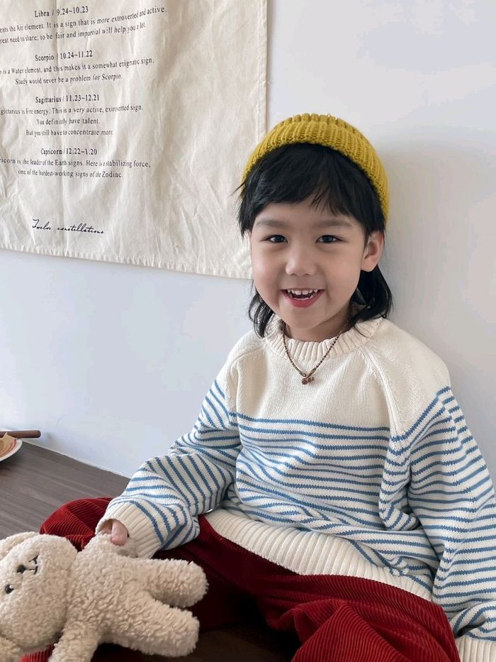 MQ судалтай цагаан сүлжмэл цамц