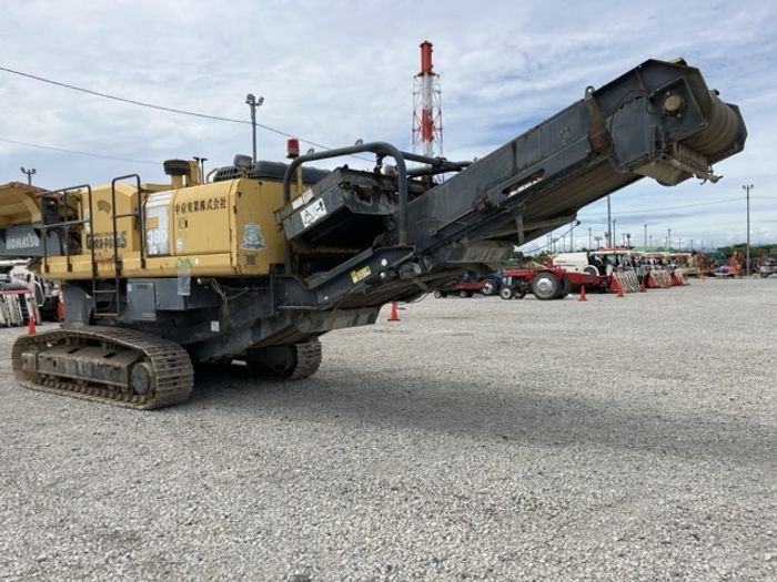 Komatsu Crusher