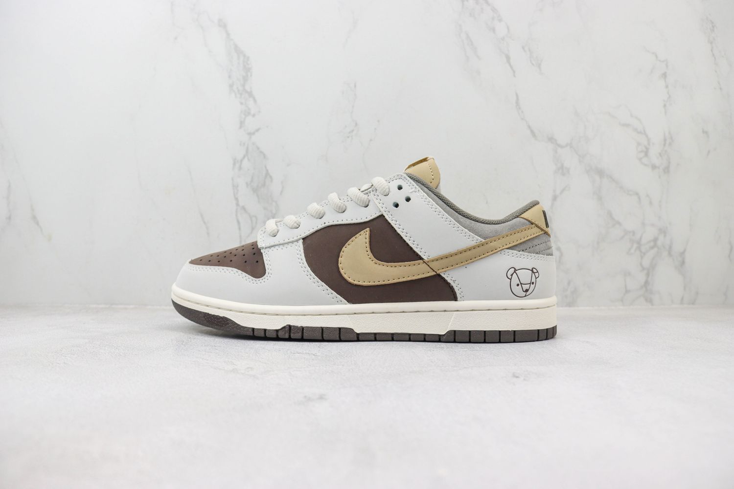 Otomo Katsuhiro x NK SB Dunk Low "Steamboy OST" 14