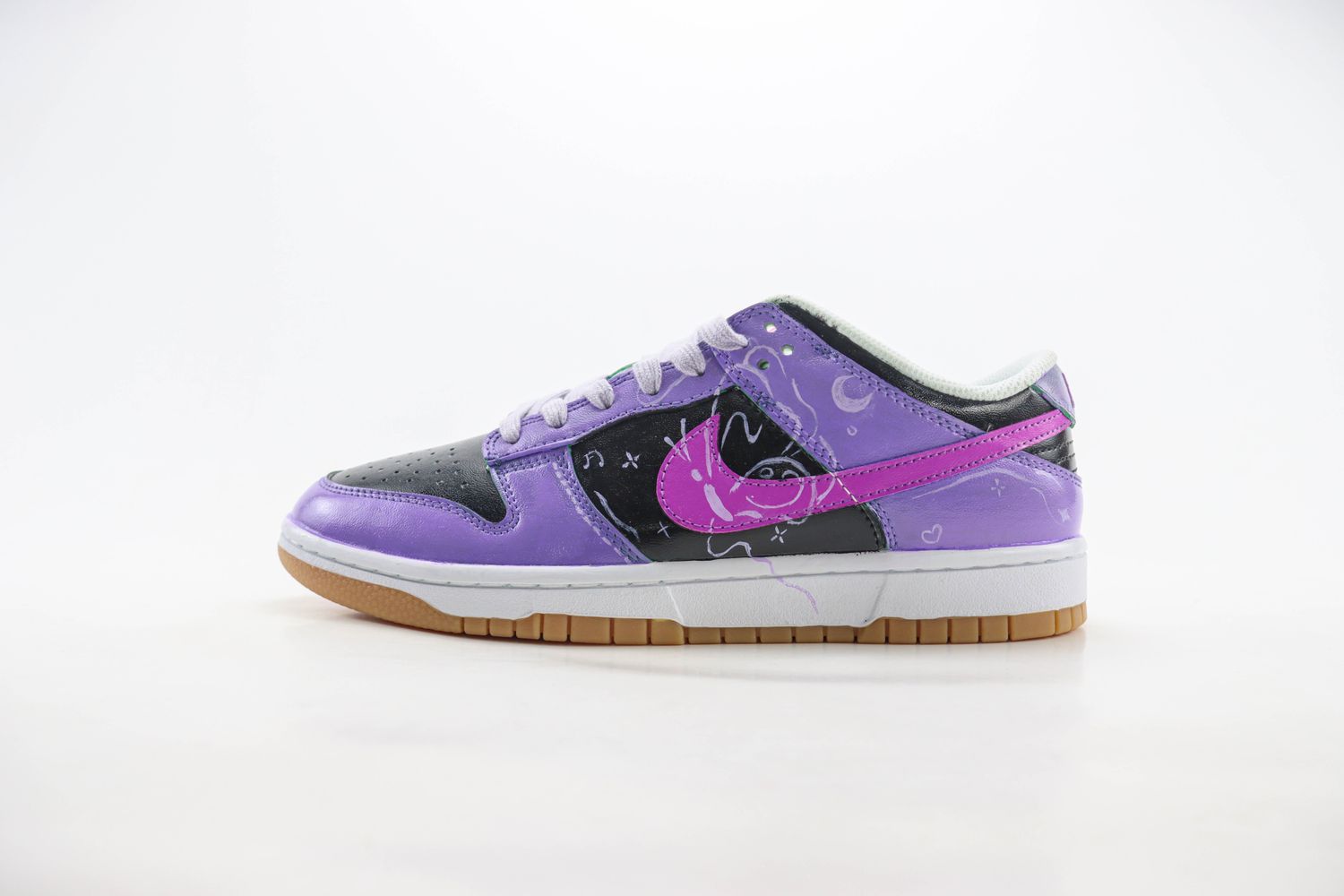 Nike SB Dunk Low 147