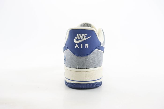 Nike Air Force 1 Low 07 x Vlone 