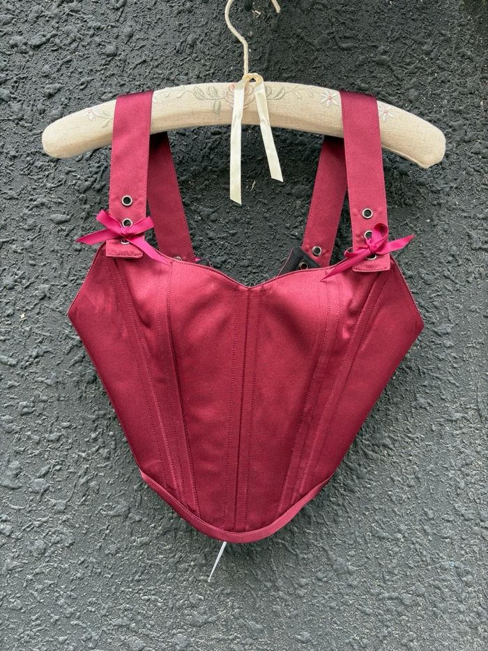 Burgundy Muse – Full Corset