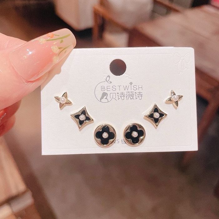 Гоёлын ээмэг 