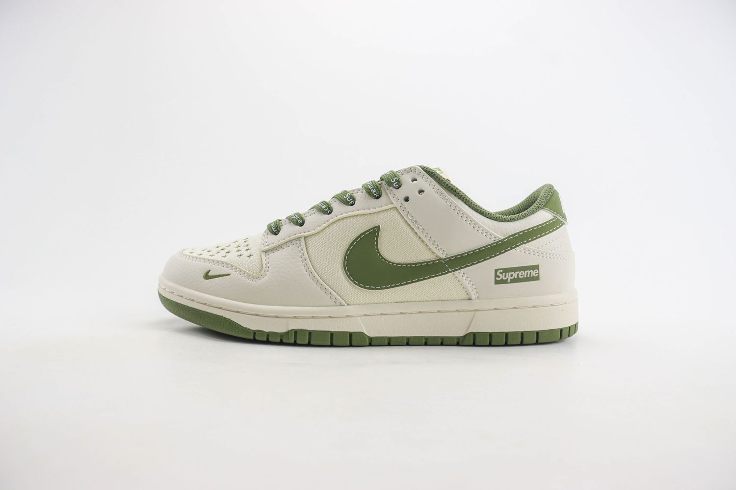 Nike SB Dunk Low x supreme 91