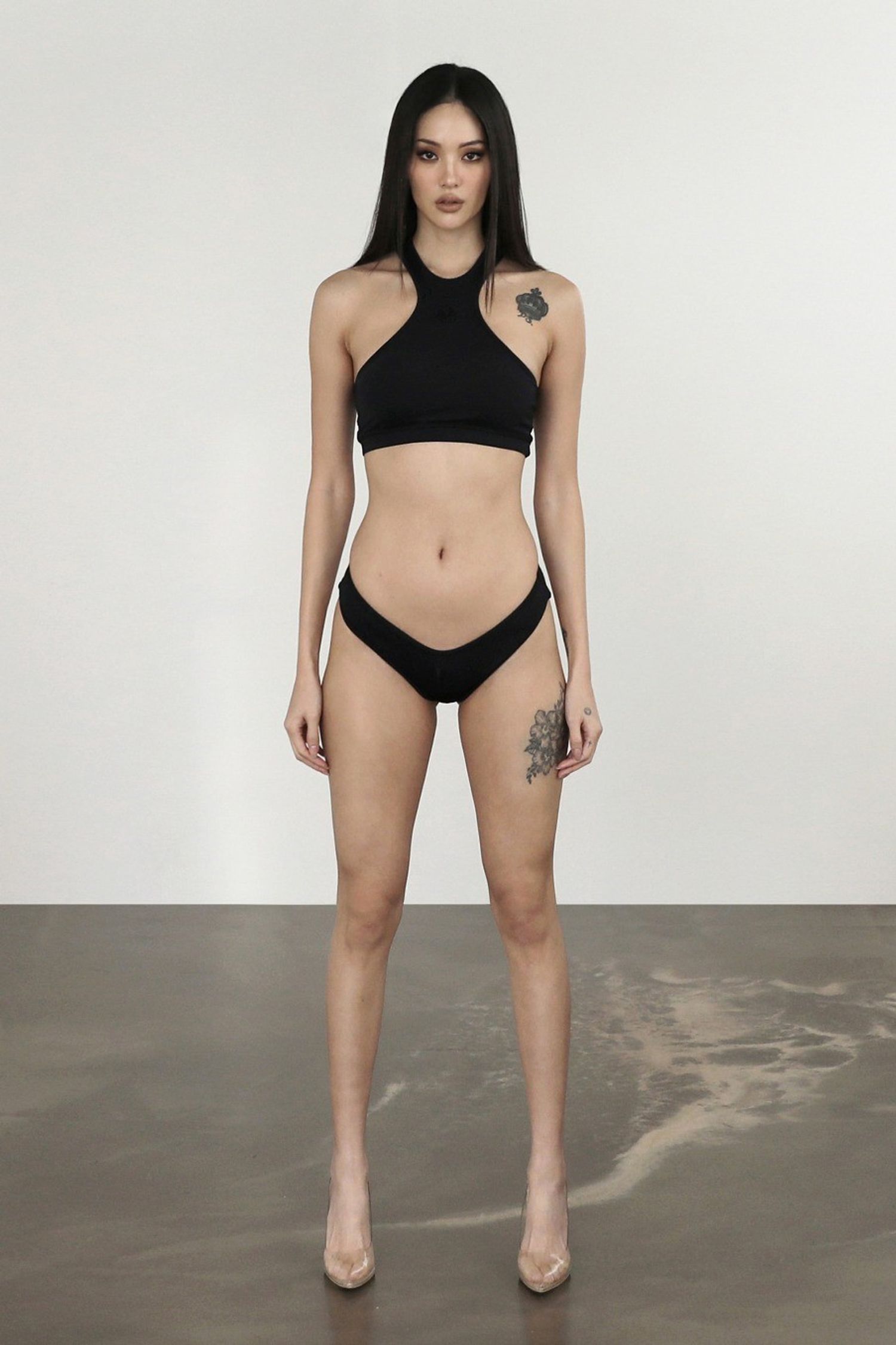 Workshop Aqua dipped Thong - Black