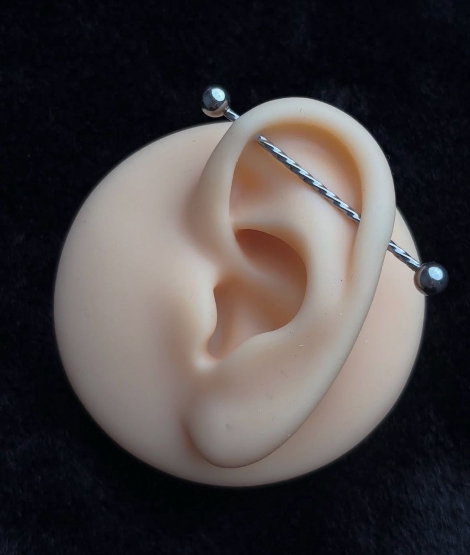 Индистриал ээмэг