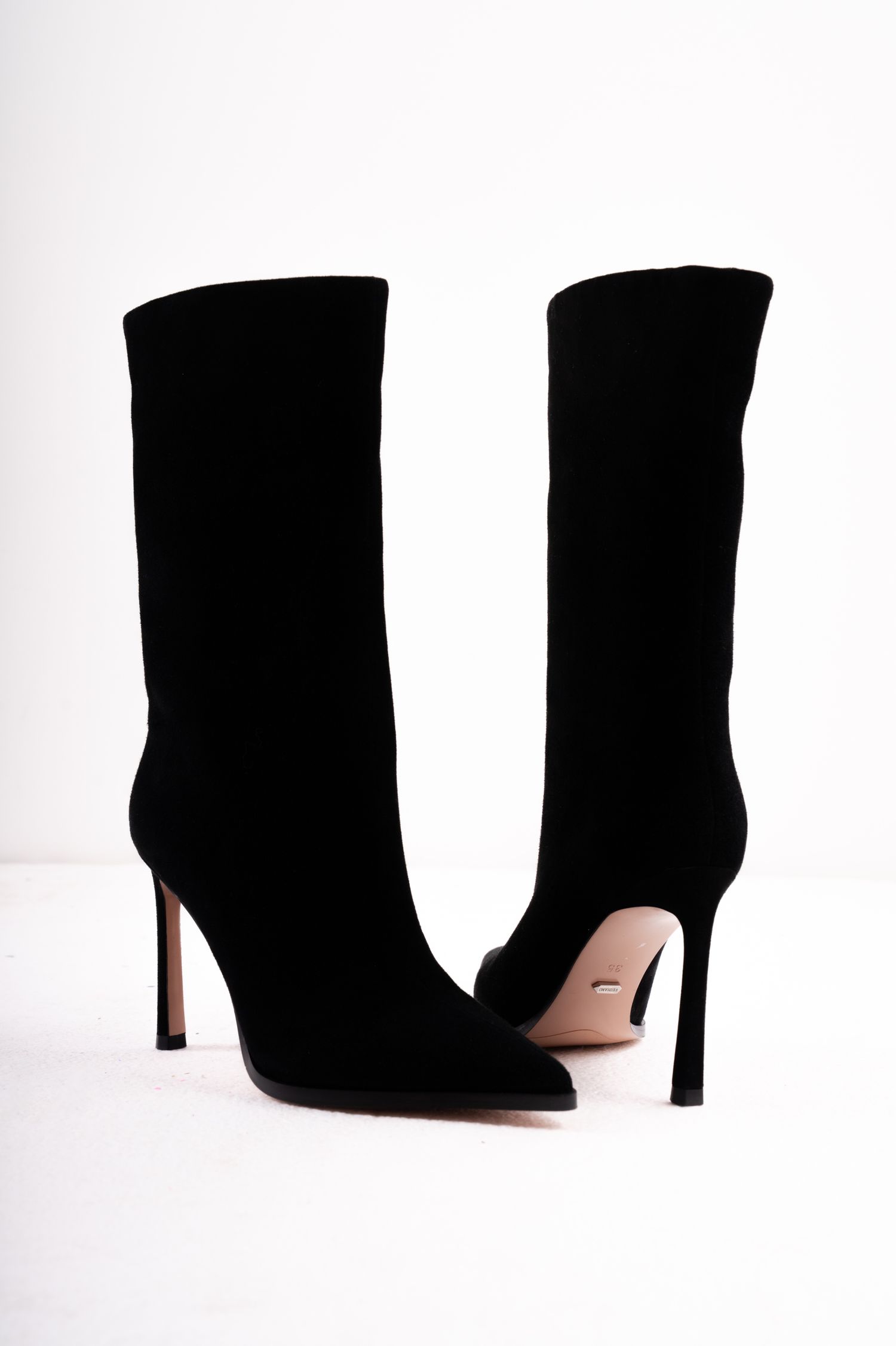 Урт түрийтэй 