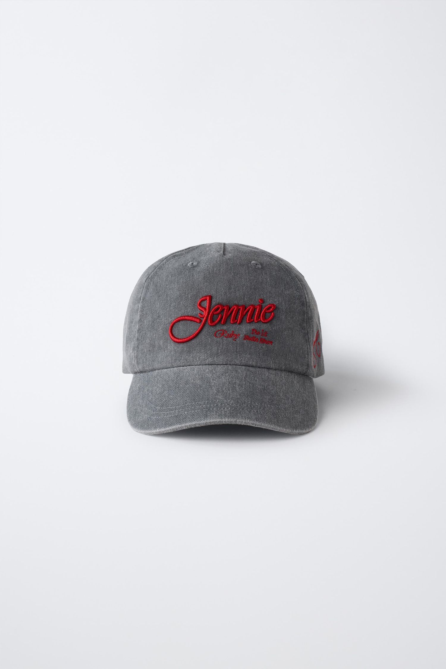 ZARA x JENNIE малгай