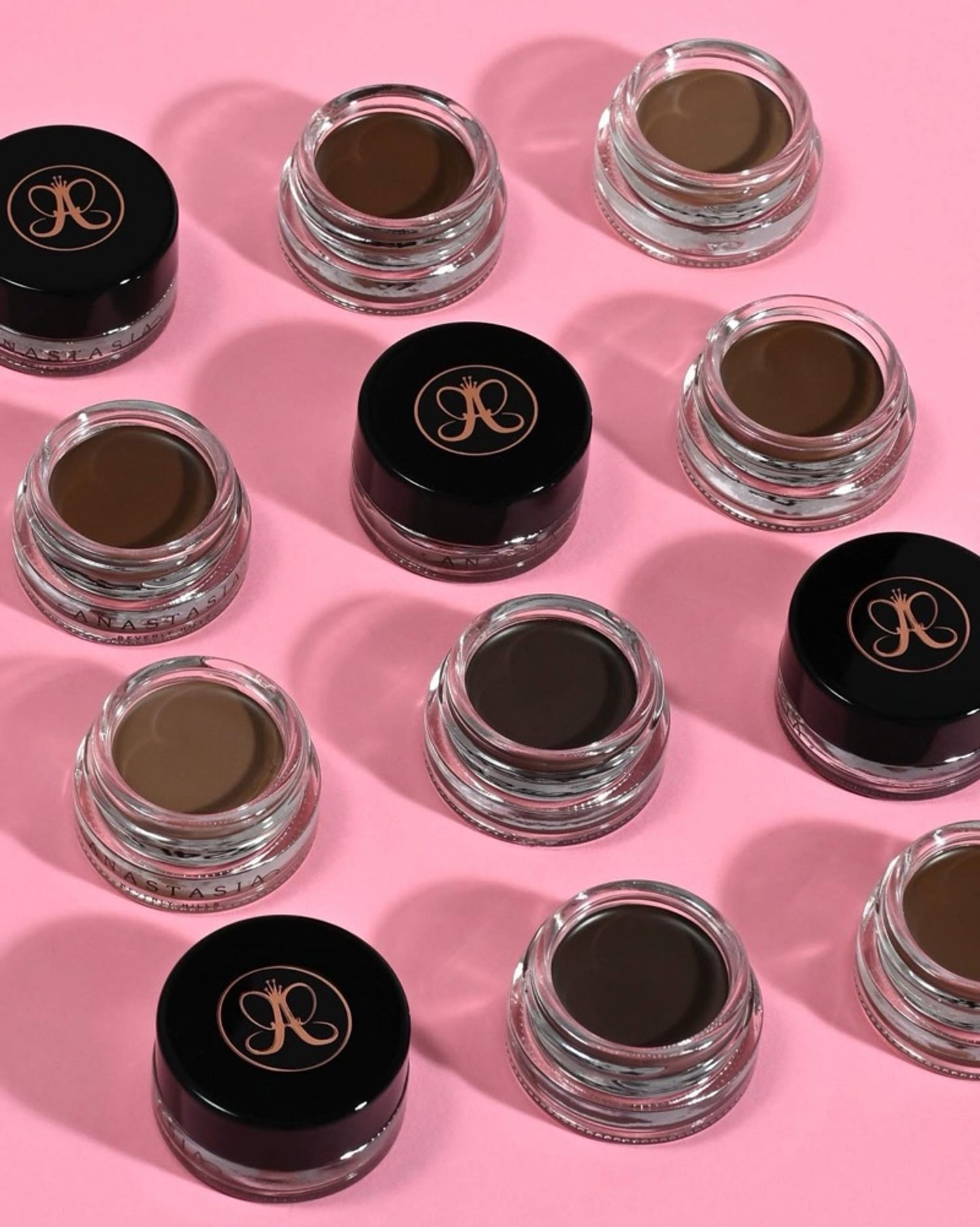Dipbrow pomade 