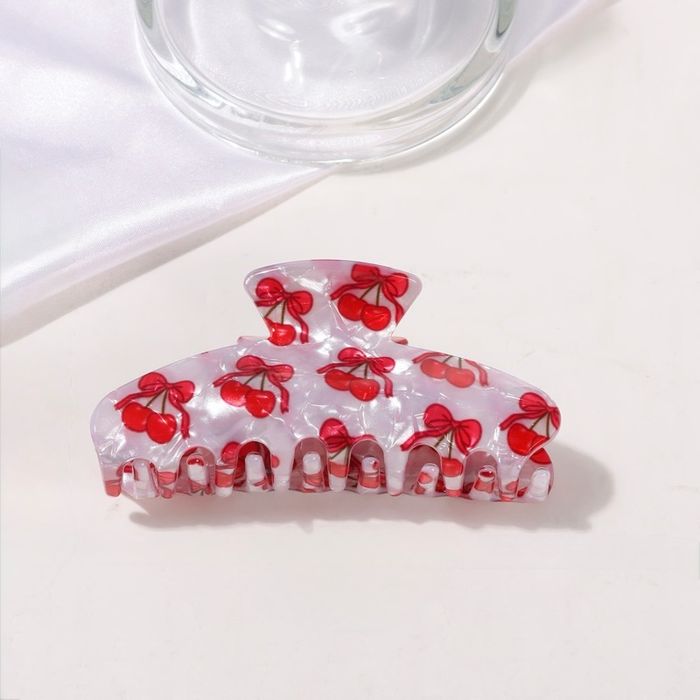 Cherry claw clip