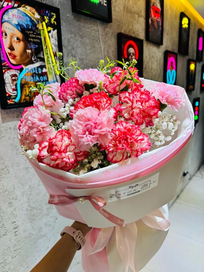 Башир цэцэгтэй баглаа