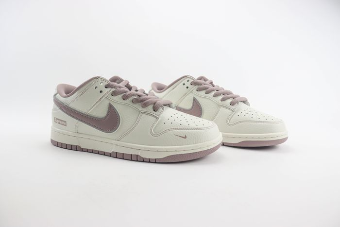 Nike SB Dunk Low x Supreme113