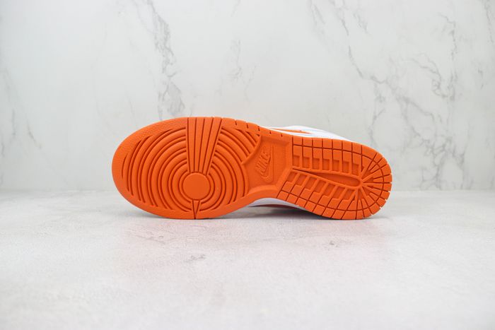 Nike Dunk Low “Syracuse” 