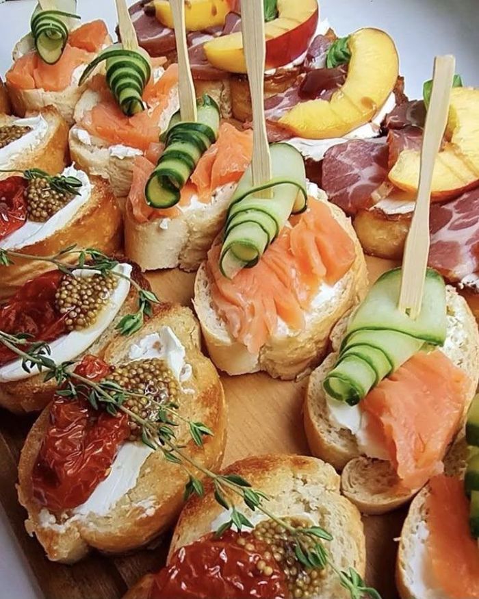 Smoked Salmon Bruschetta (1ш)