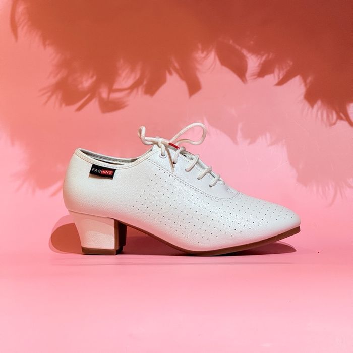 Бүжгийн гутал /бэлтгэлийн/