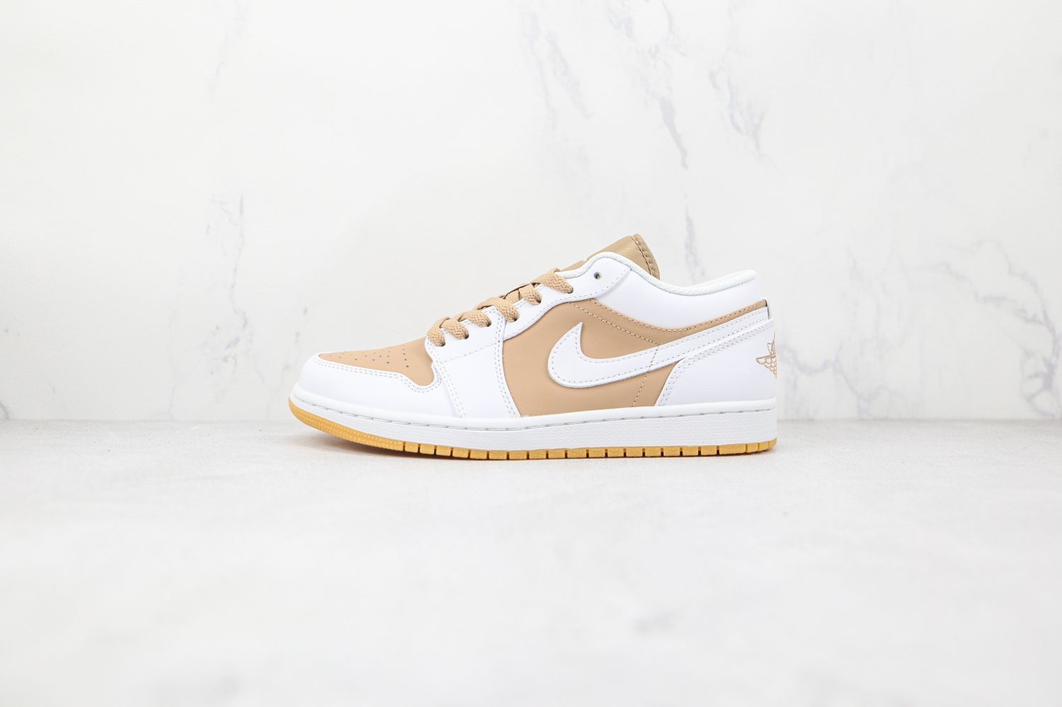 Jordan 1 Low Gum White