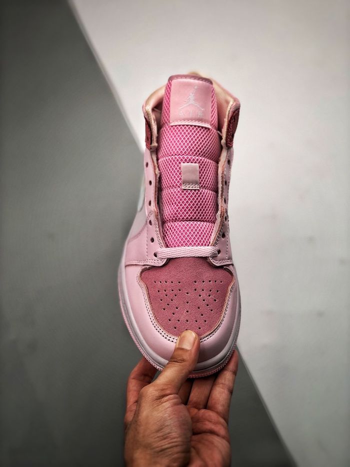 Air Jordan 1 Mid “Digital Pink”