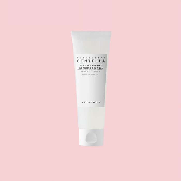 Skin1004 Centella Tone Brightening Cleansing Gel Foam