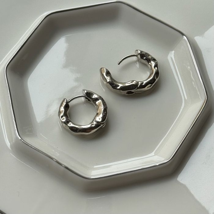 Hoops
