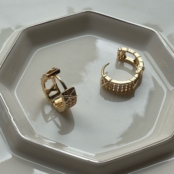 Small hoops