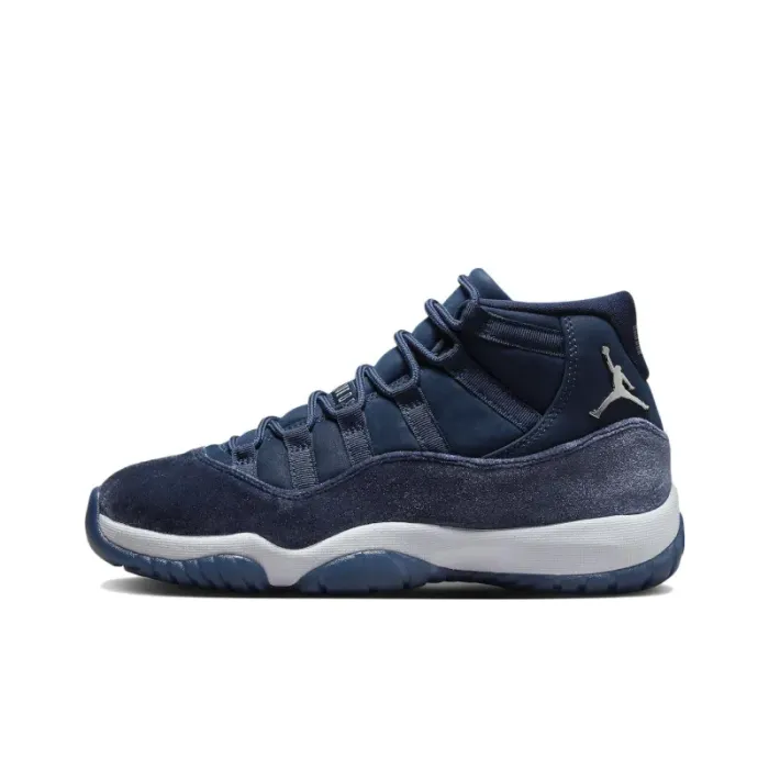 Jordan 11 Retro Midnight Navy Women's