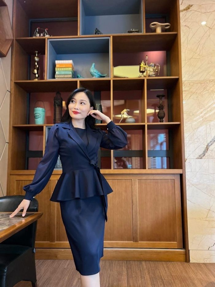 Тансаг классик хослол хар хөх