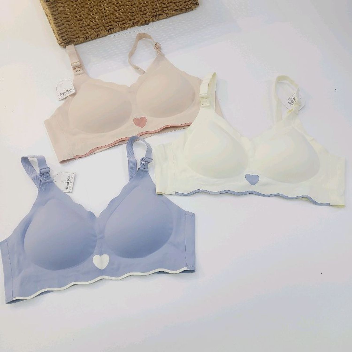 Хөхүүл лэвчик 