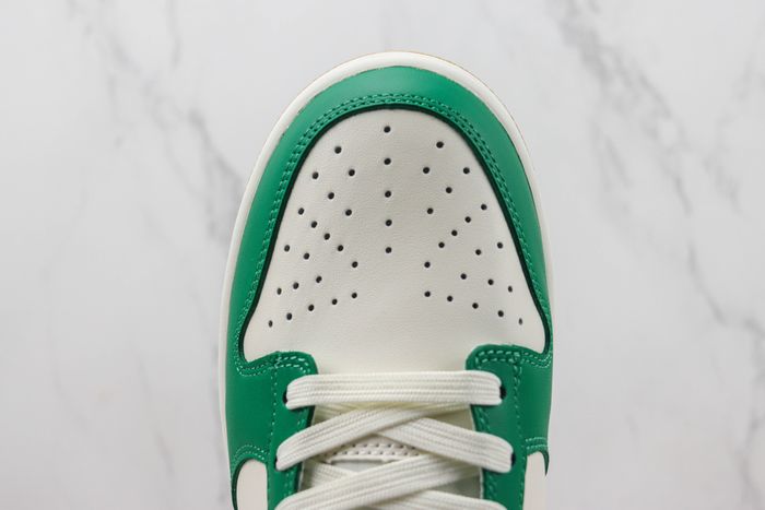 Nike Dunk Low WMNS Malachite